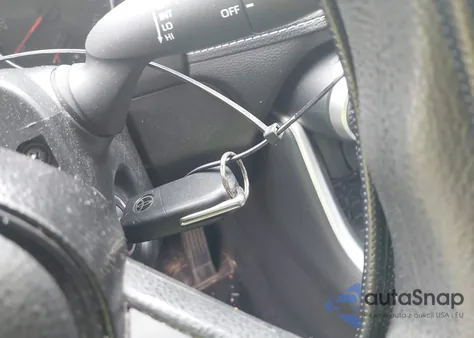 2021 Toyota Rav4 Le z USA, uszkodzony, nr VIN 2T3F1RFV8MC177042